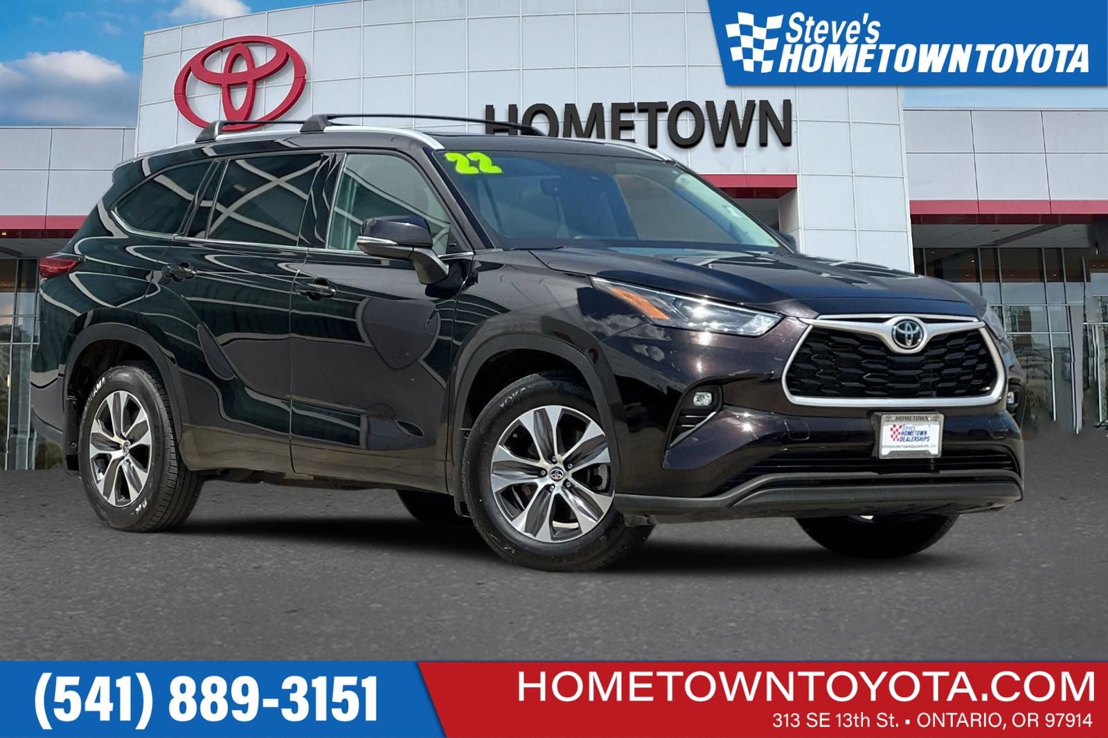Used 2022 Toyota Highlander XLE AWD/4WD image 1