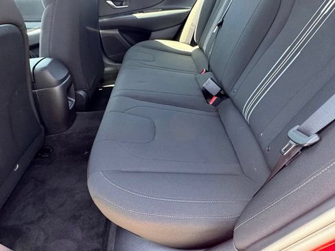 Used 2024 Hyundai Elantra Blue FWD image 29
