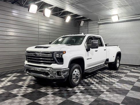 Used 2024 Chevrolet Silverado 3500 LTZ image 48