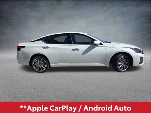 Used 2024 Nissan Altima 2.5 SL AWD/4WD image 3