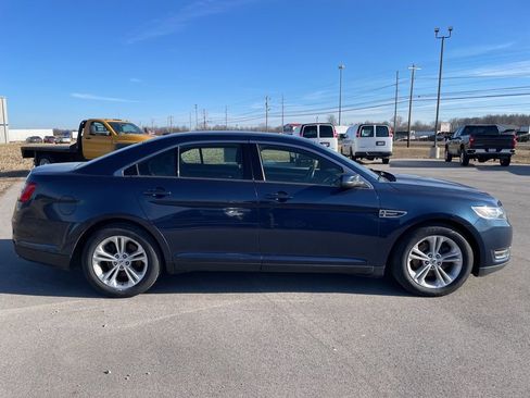 Used 2016 Ford Taurus SEL w/ Equipment Group 201A image 8