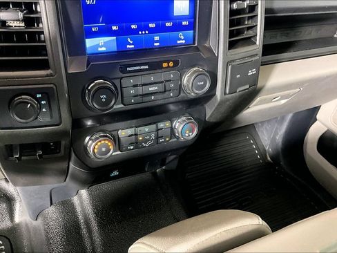 Used 2022 Ford F250 XL w/ Power Equipment Group AWD/4WD image 25