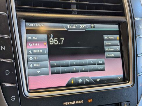 Used 2016 Lincoln MKX Reserve w/ Luxury Package image 27