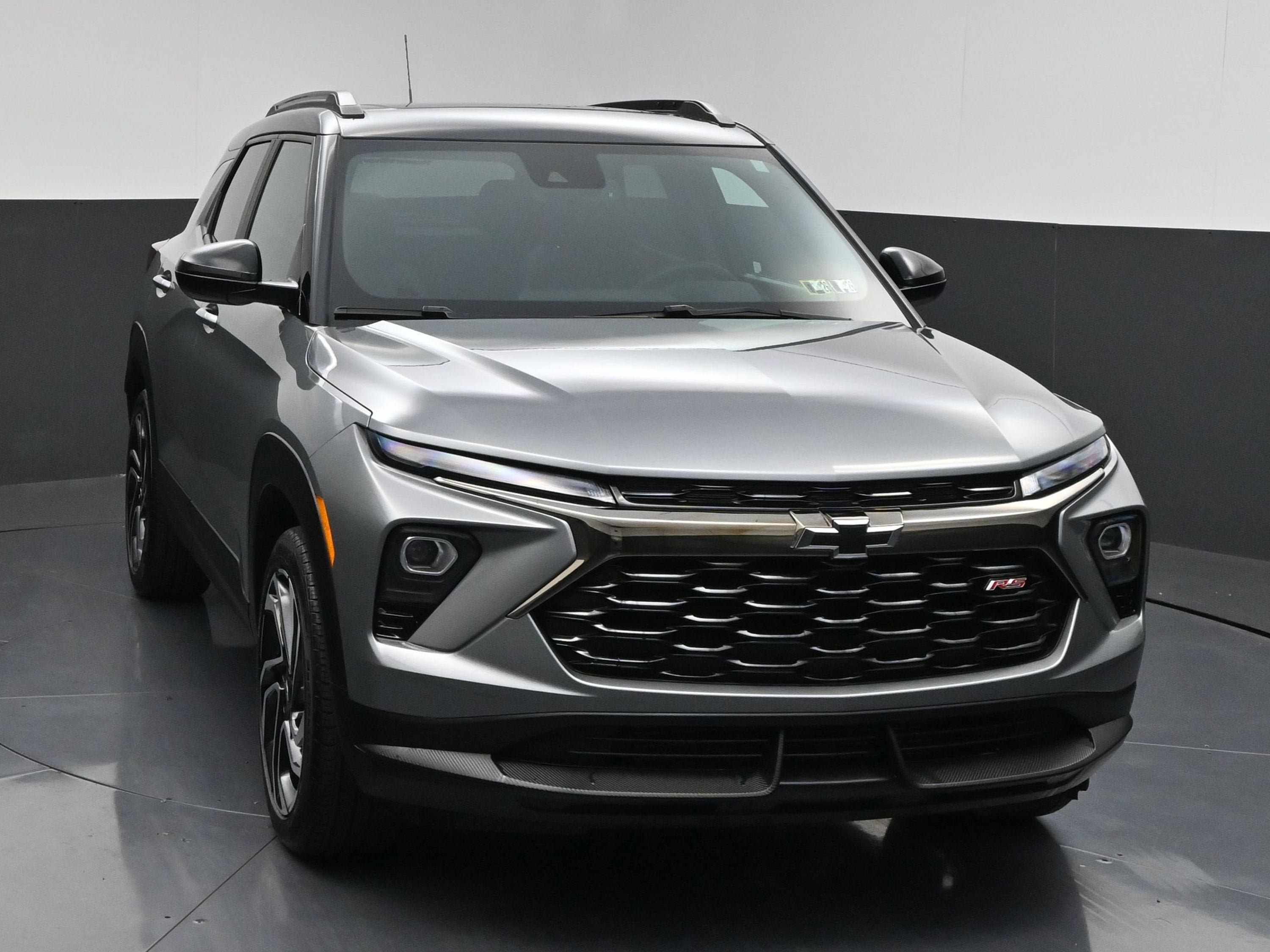 Used 2026 Chevrolet TrailBlazer RS w/ Convenience Package AWD/4WD image 3