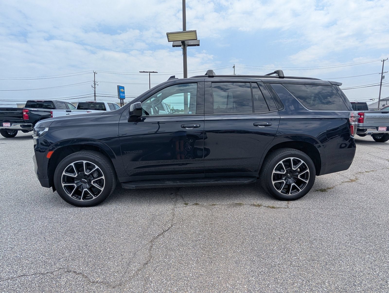 Used 2023 Chevrolet Tahoe RST AWD/4WD image 6