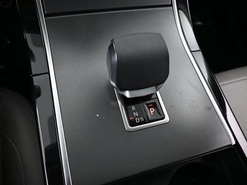 Used 2025 Land Rover Range Rover Velar Dynamic SE image 26