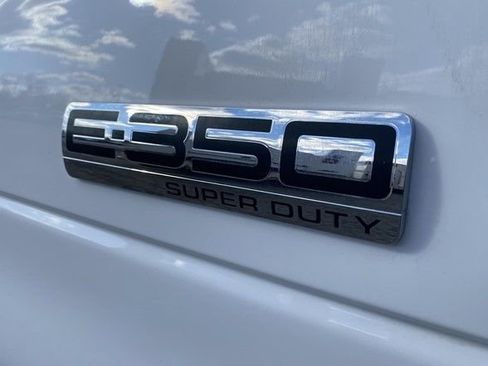 Used 2024 Ford E-350 and Econoline 350 Super Duty w/ Power Windows & Locks Group image 18