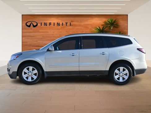 Used 2014 Chevrolet Traverse LT image 4