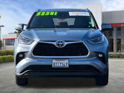 Certified 2021 Toyota Highlander XLE image 12