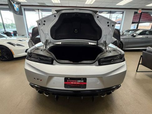 Used 2018 Chevrolet Camaro SS w/ Redline Edition RWD image 30