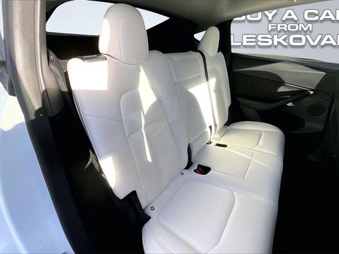 Used 2023 Tesla Model Y Long Range image 27