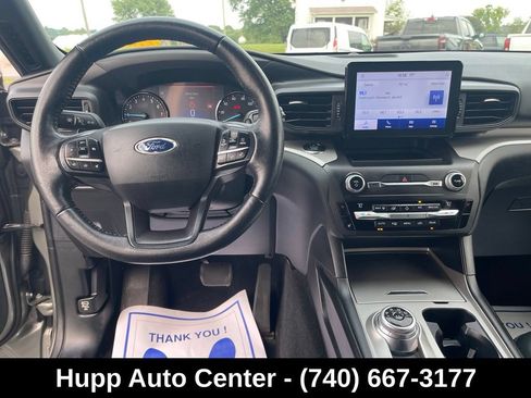 Used 2020 Ford Explorer XLT w/ Comfort Package AWD/4WD image 7