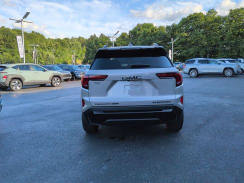 New 2026 GMC Terrain Elevation w/ Elevation Premium Package AWD/4WD image 6