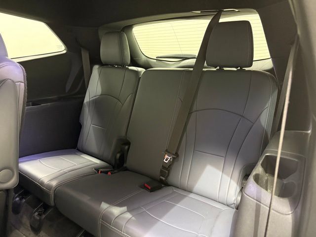 Certified 2023 Buick Enclave Essence FWD image 26