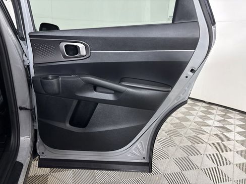 Used 2024 Kia Sorento S w/ Panoramic Sunroof Package image 24