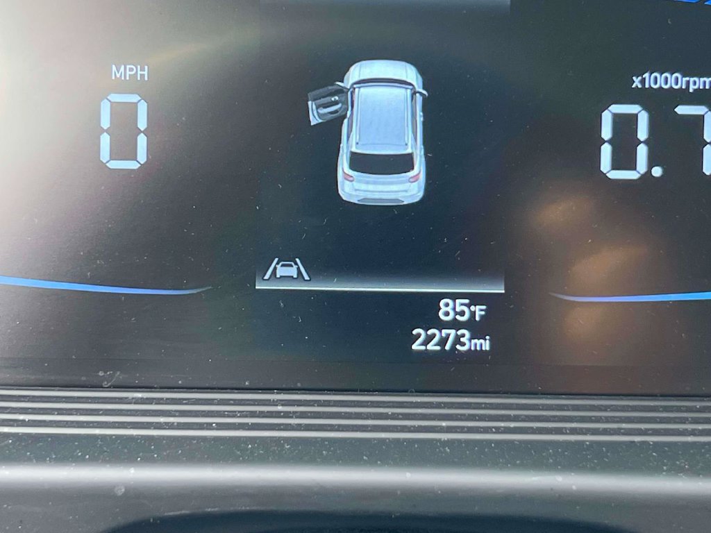 Certified 2026 Hyundai Venue SEL FWD image 24