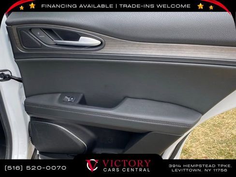 Used 2023 Alfa Romeo Stelvio Ti image 24