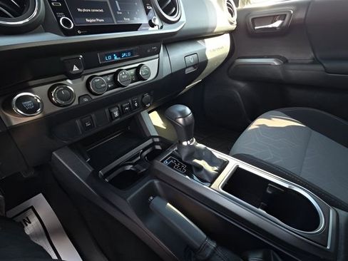 Used 2023 Toyota Tacoma TRD Sport image 29