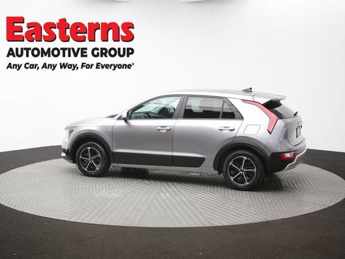 Used 2025 Kia Niro LX FWD image 60
