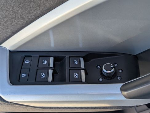 Used 2023 Audi Q3 2.0T Premium image 20