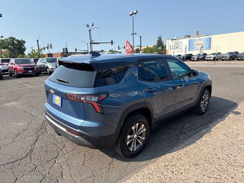 Used 2026 Chevrolet Equinox LT AWD/4WD image 12