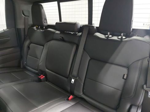 New 2025 GMC Sierra 1500 SLT AWD/4WD image 13