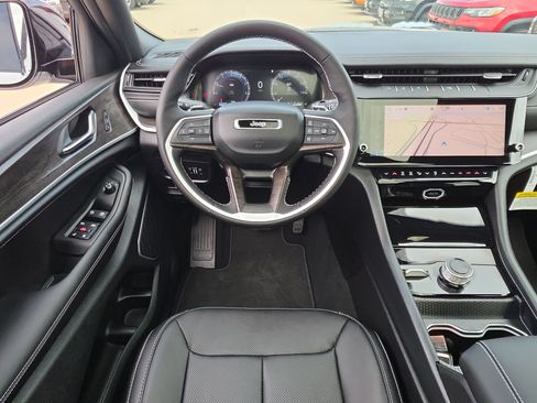 New 2026 Jeep Grand Cherokee Limited AWD/4WD image 15
