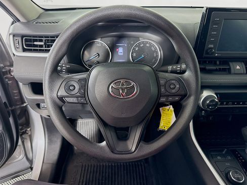 Certified 2022 Toyota RAV4 LE image 12