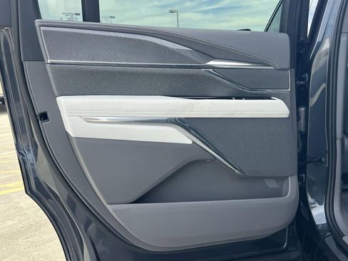 New 2026 Cadillac Escalade IQ Luxury 1 image 26