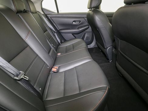 Used 2020 Nissan Sentra SR w/ Premium Package FWD image 22
