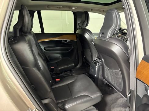 Used 2024 Volvo XC90 T8 Plus AWD/4WD image 19