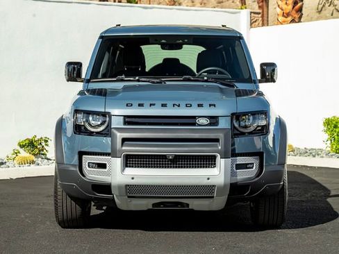 Used 2025 Land Rover Defender 110 S AWD/4WD image 3