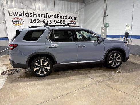 Used 2025 Honda Pilot Elite image 7