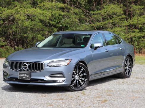 Used 2018 Volvo S90 T6 Inscription w/ Convenience Package AWD/4WD image 43