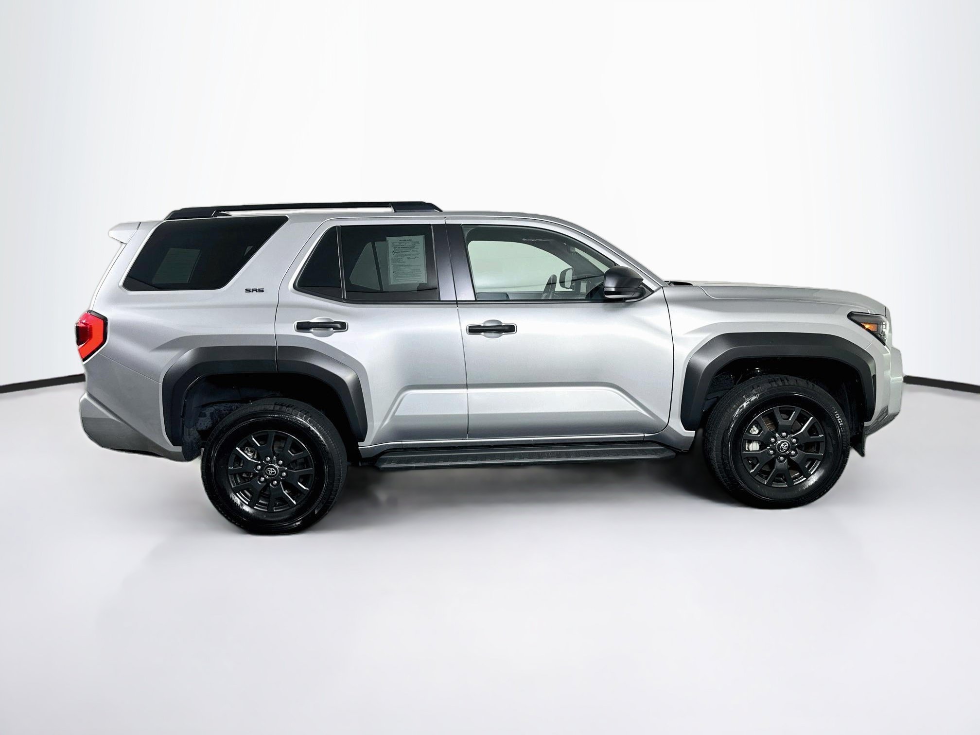 Used 2025 Toyota 4Runner SR5 AWD/4WD image 10