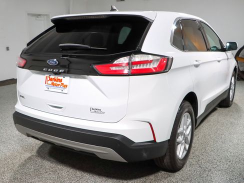 Used 2021 Ford Edge SEL image 7