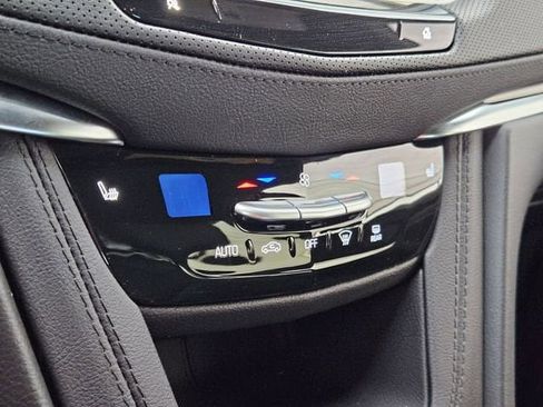 New 2026 Cadillac XT5 Luxury w/ LPO, Floor Liner Package image 17