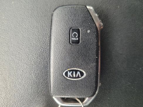 Used 2021 Kia Sorento S w/ Panoramic Sunroof Package FWD image 32