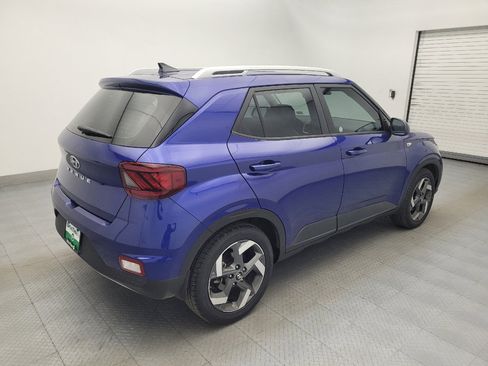 Used 2022 Hyundai Venue Limited w/ Cargo Package image 10