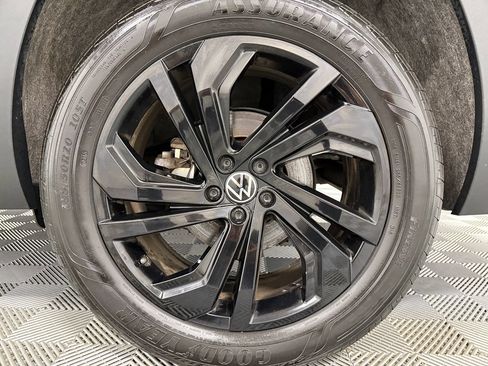 Used 2021 Volkswagen Atlas SE w/ Towing Package AWD/4WD image 32