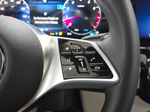 Certified 2026 Mercedes-Benz GLB 250 4MATIC image 27