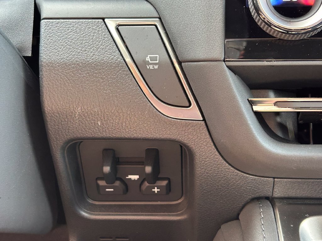 Used 2025 Lexus GX 550 AWD/4WD image 34