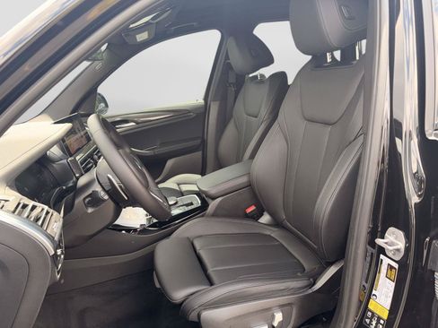 Used 2024 BMW X3 M40i w/ Parking Assistance Package AWD/4WD image 9