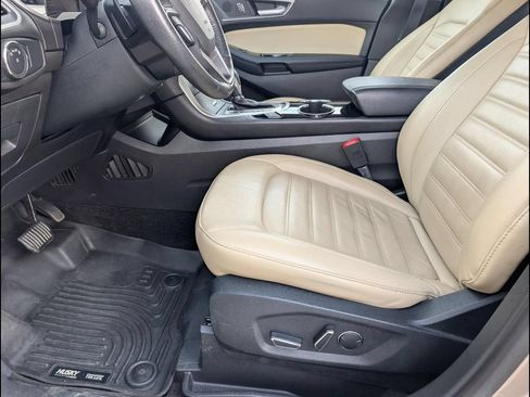 Used 2017 Ford Edge SEL w/ Equipment Group 201A AWD/4WD image 12