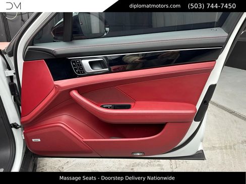 Used 2018 Porsche Panamera Turbo Sport Turismo image 26