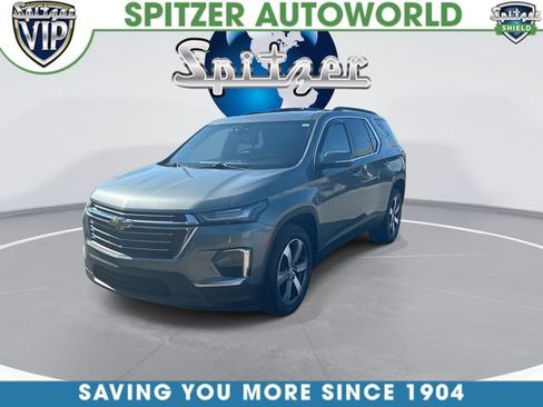 Used 2022 Chevrolet Traverse LT w/ LT Premium Package AWD/4WD image 4
