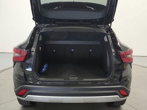New 2025 Chevrolet Trax LT w/ Driver Confidence Package FWD image 30