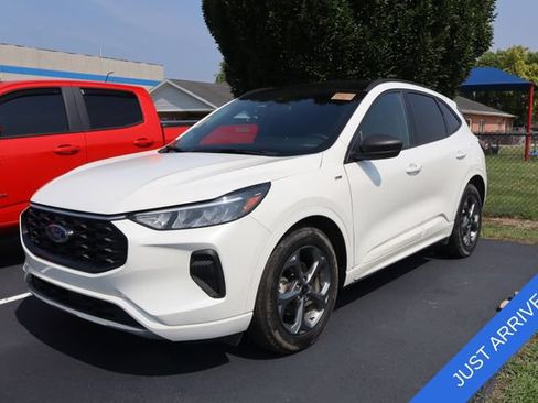 Used 2023 Ford Escape ST-Line w/ Tech Pack #1 FWD image 6