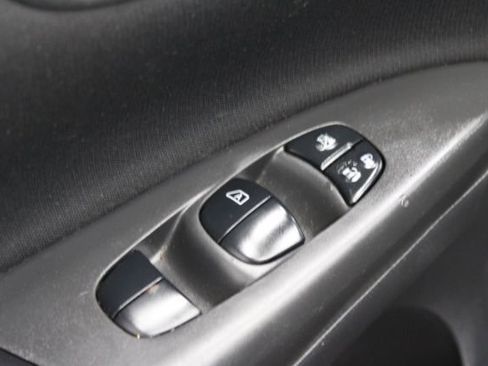 Used 2019 Nissan Sentra S FWD image 7