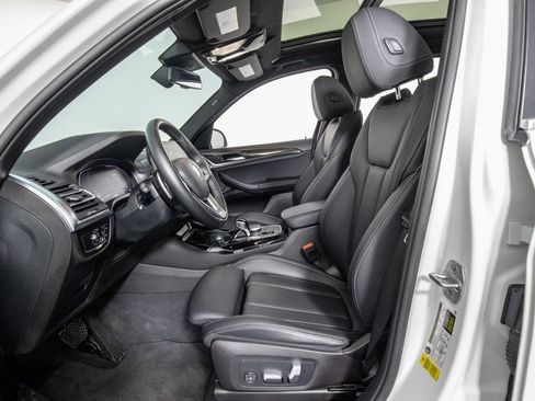 Used 2023 BMW X3 sDrive30i w/ Convenience Package image 9